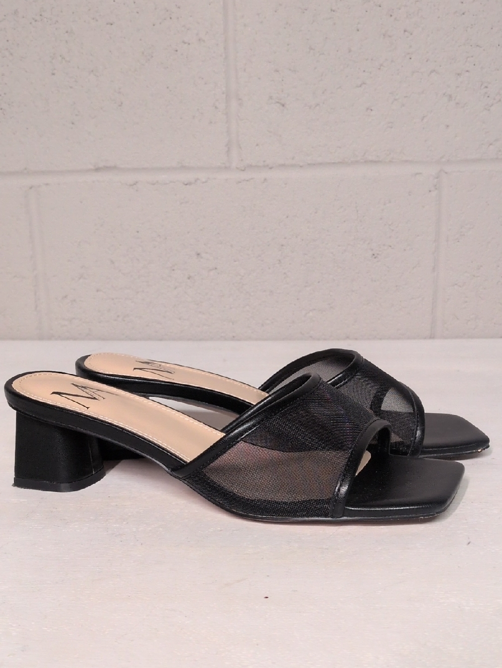 Women's Black Mesh Slide Block Heel Mule Sandal Dress Shoe Size 7.5 - Picture 3 of 8